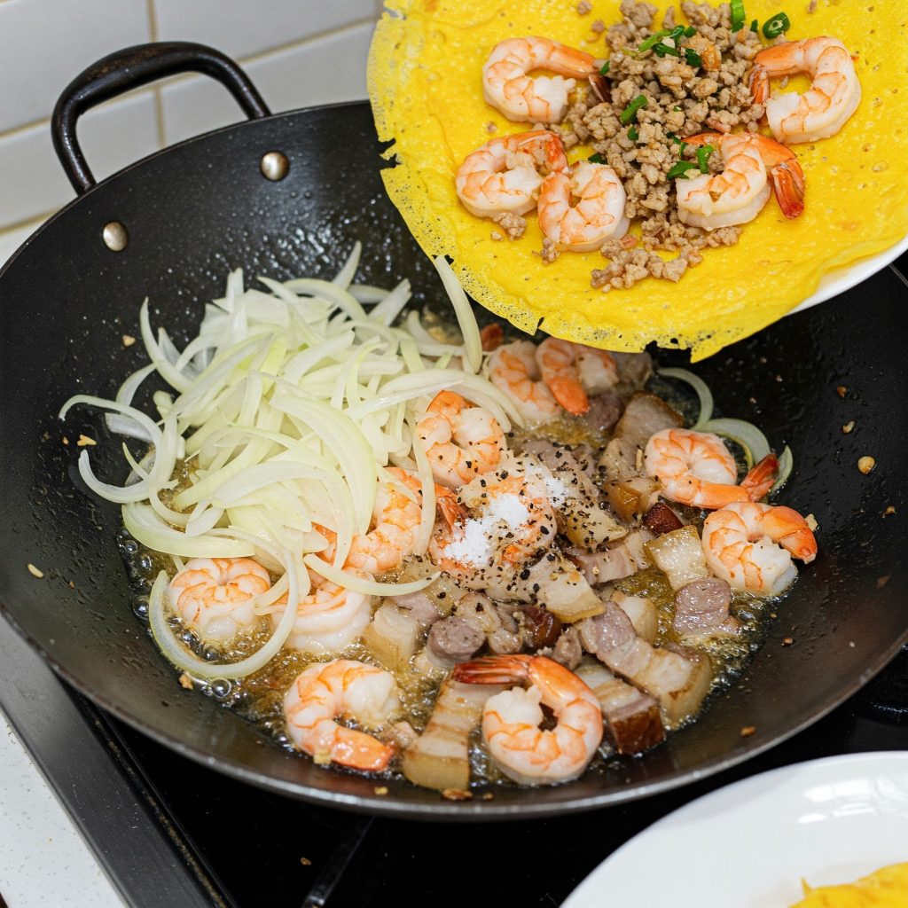 xào nhân bánh xèo ngon