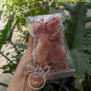 Ếch đồng chia phần cho em bé